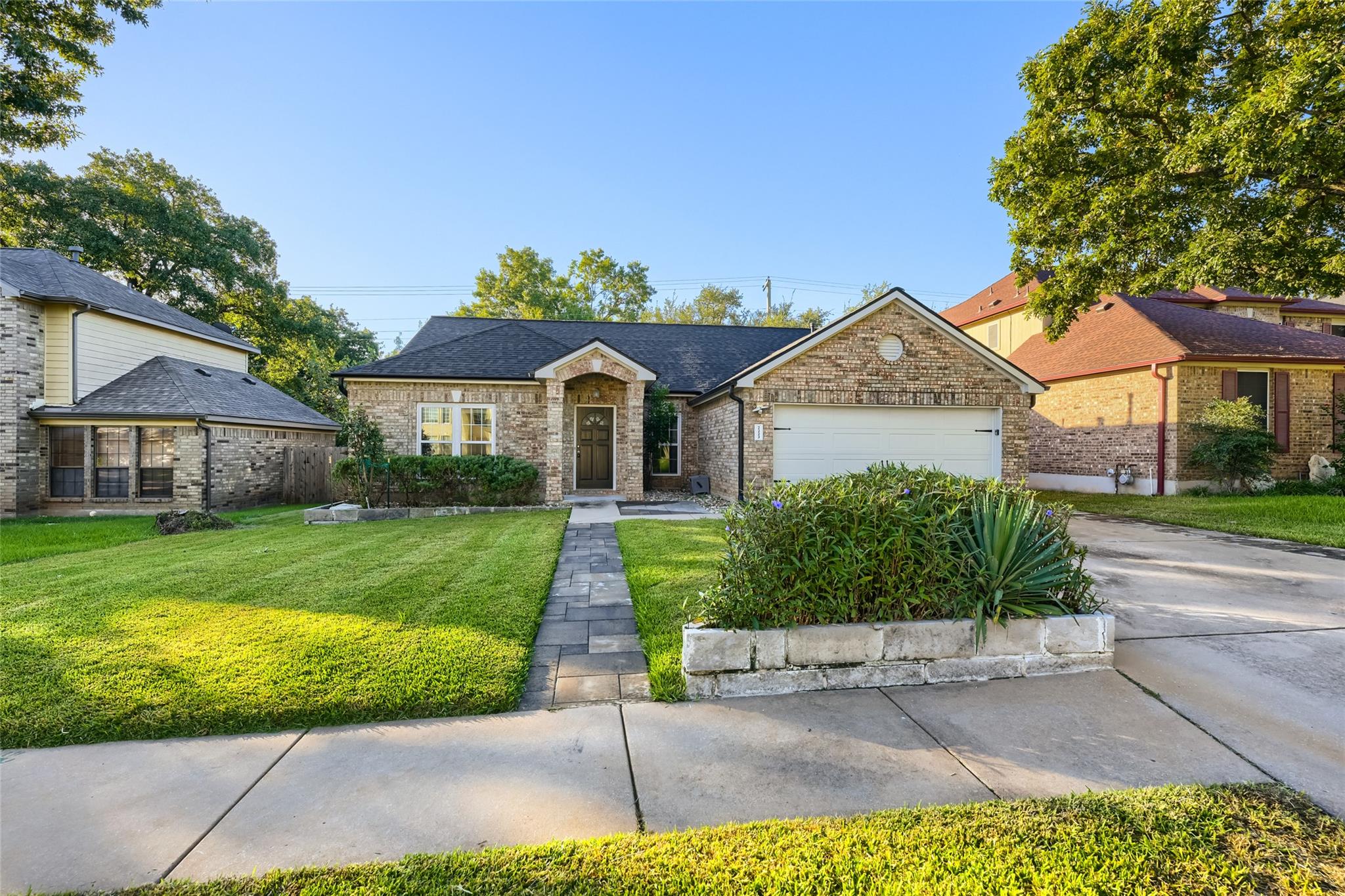 2223 Mockingbird Dr Property Photo 5