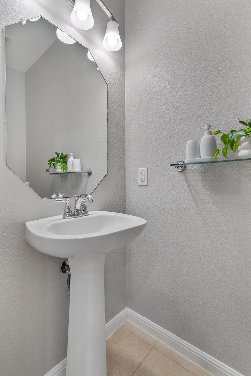1310 W Parmer Ln #2002 Property Photo 14