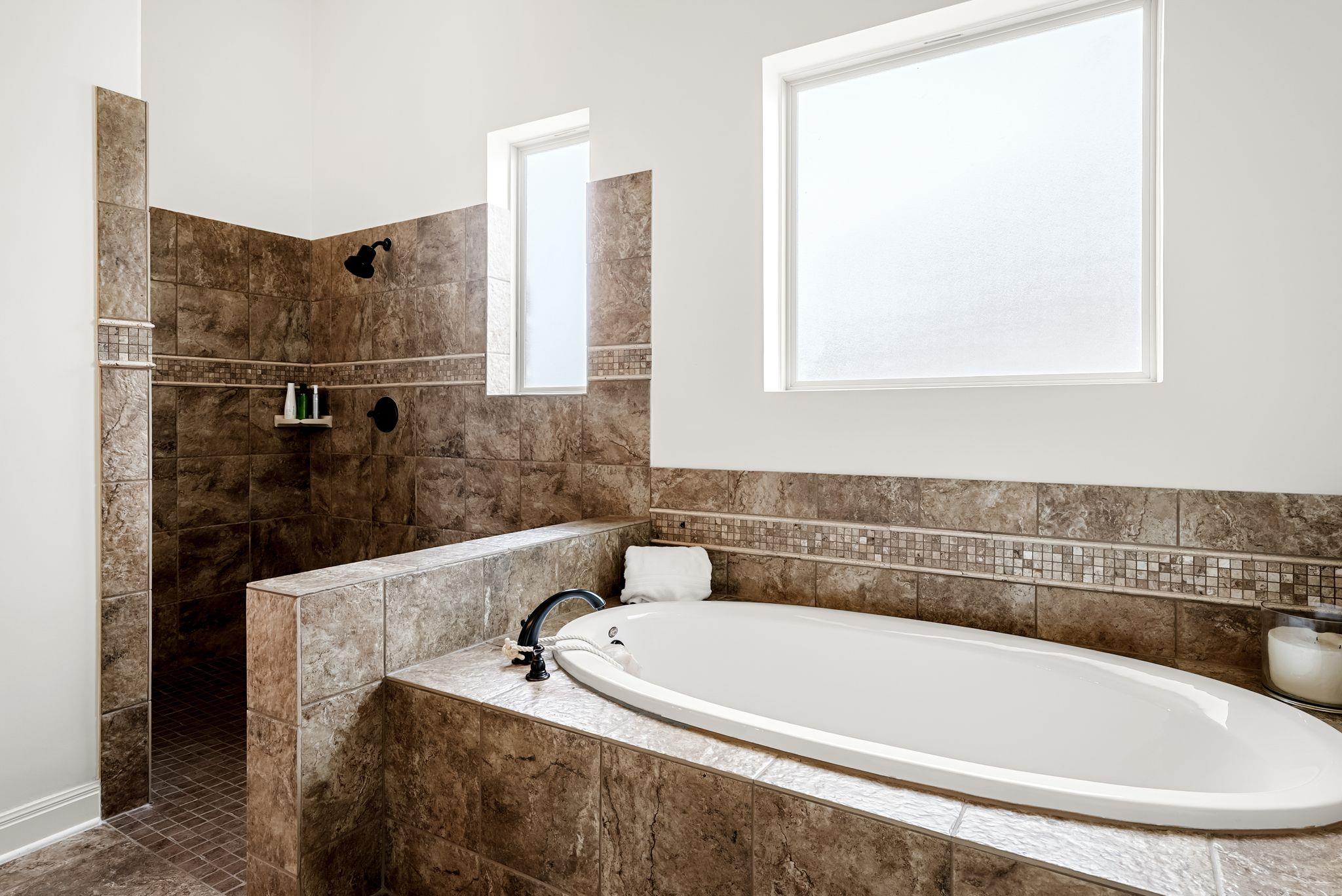 6016 Osceola Trl Property Photo 16