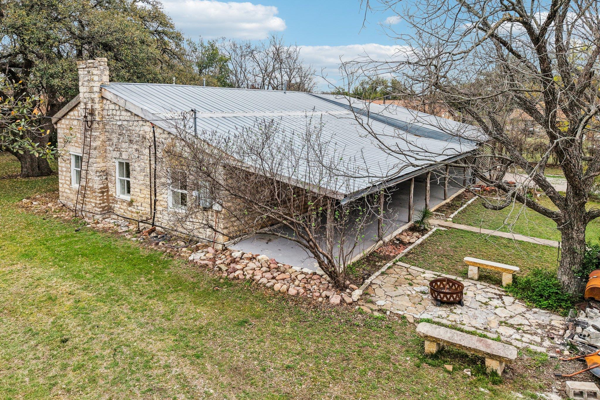 1801 Candee St Property Photo 2