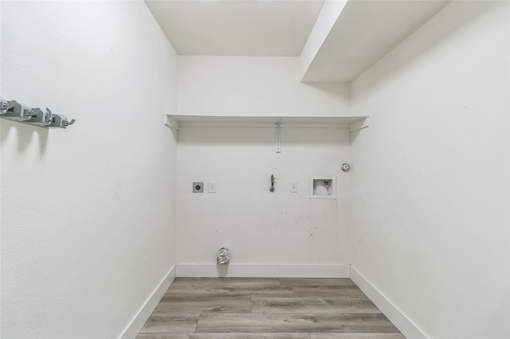 1502 Villanova Dr Property Photo 23