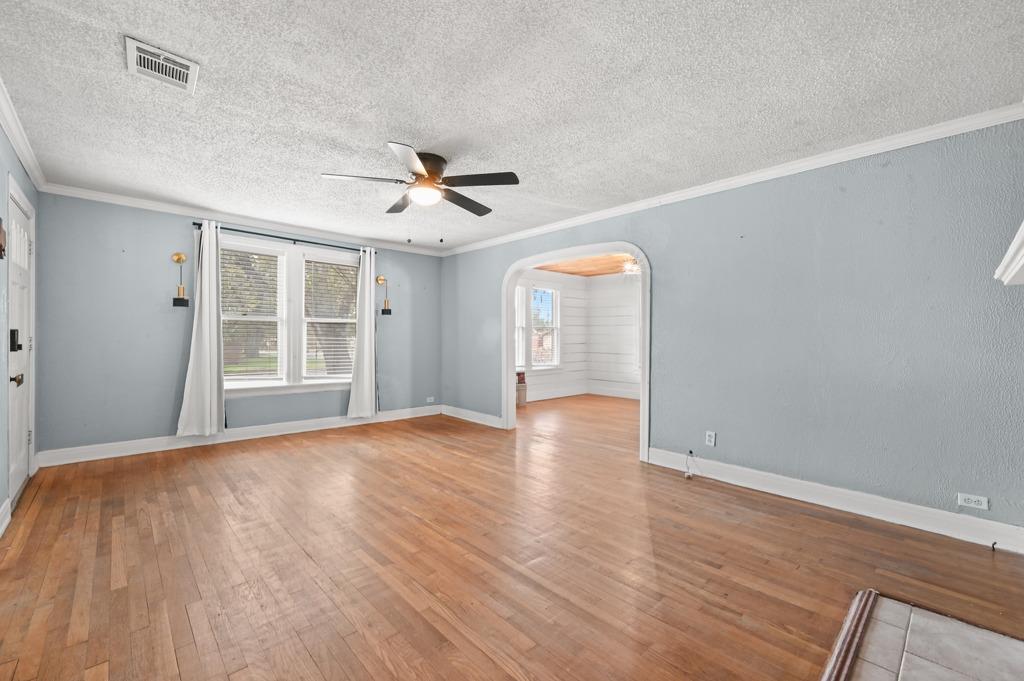 8695500 Property Photo 7