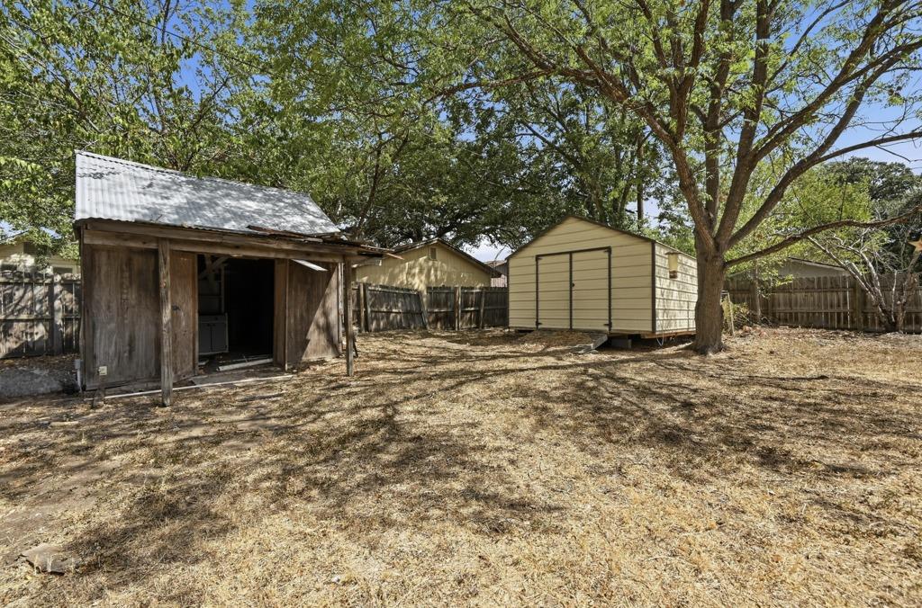 8695500 Property Photo 28