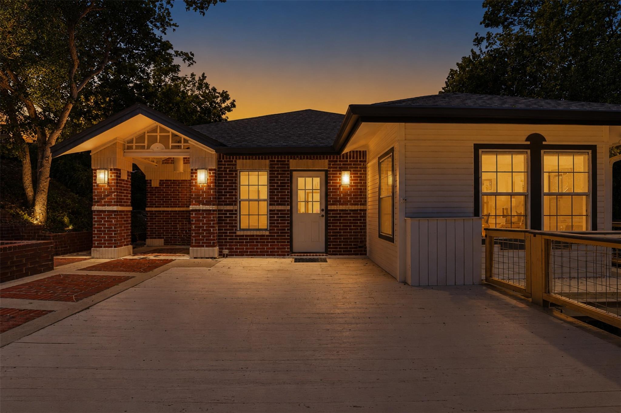 8506 Walhill Cv Property Photo 2