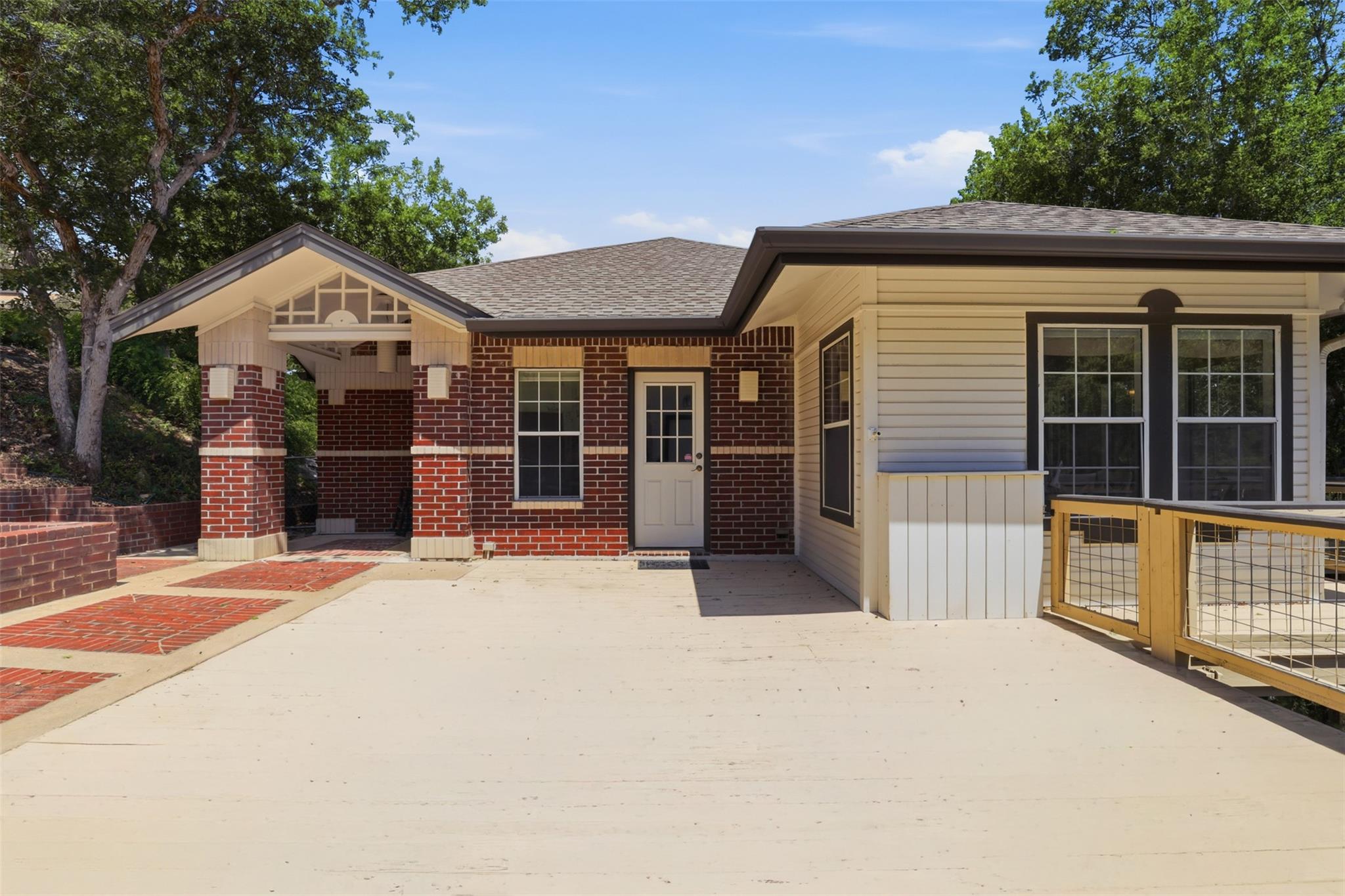8506 Walhill Cv Property Photo 3