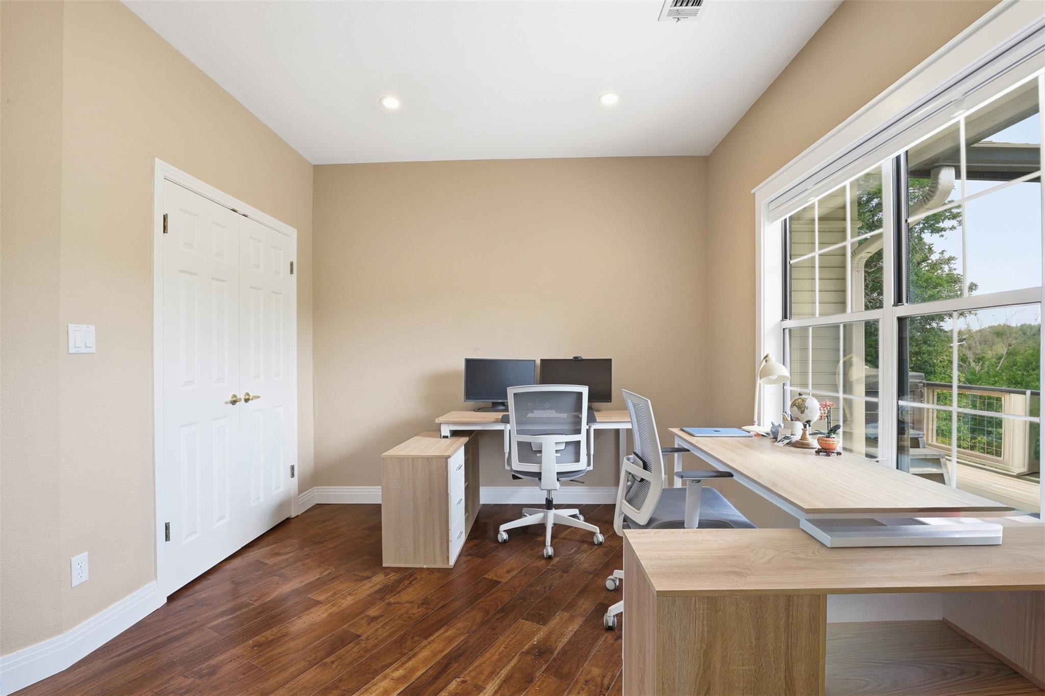 8506 Walhill Cv Property Photo 16