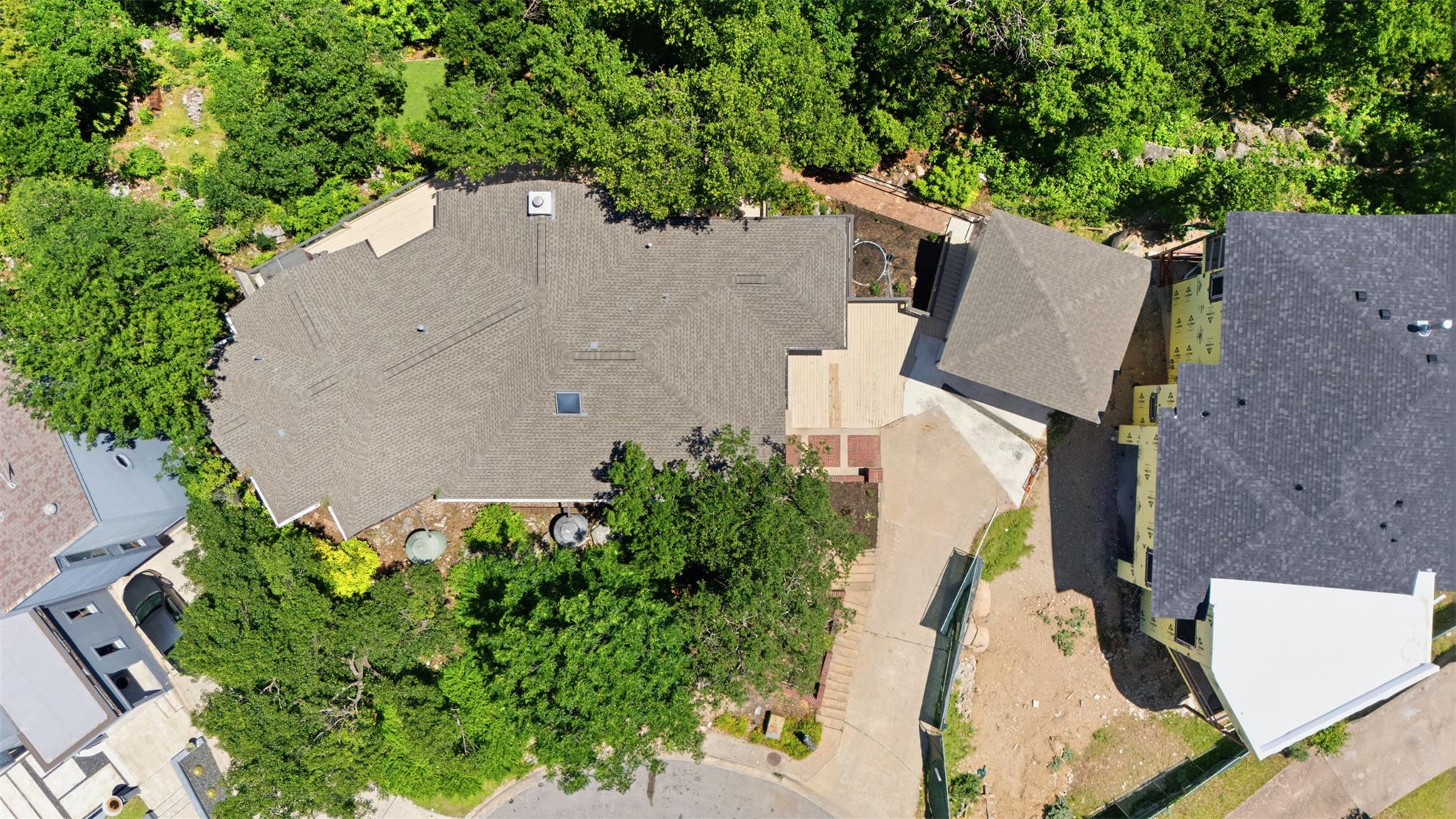 8506 Walhill Cv Property Photo 27