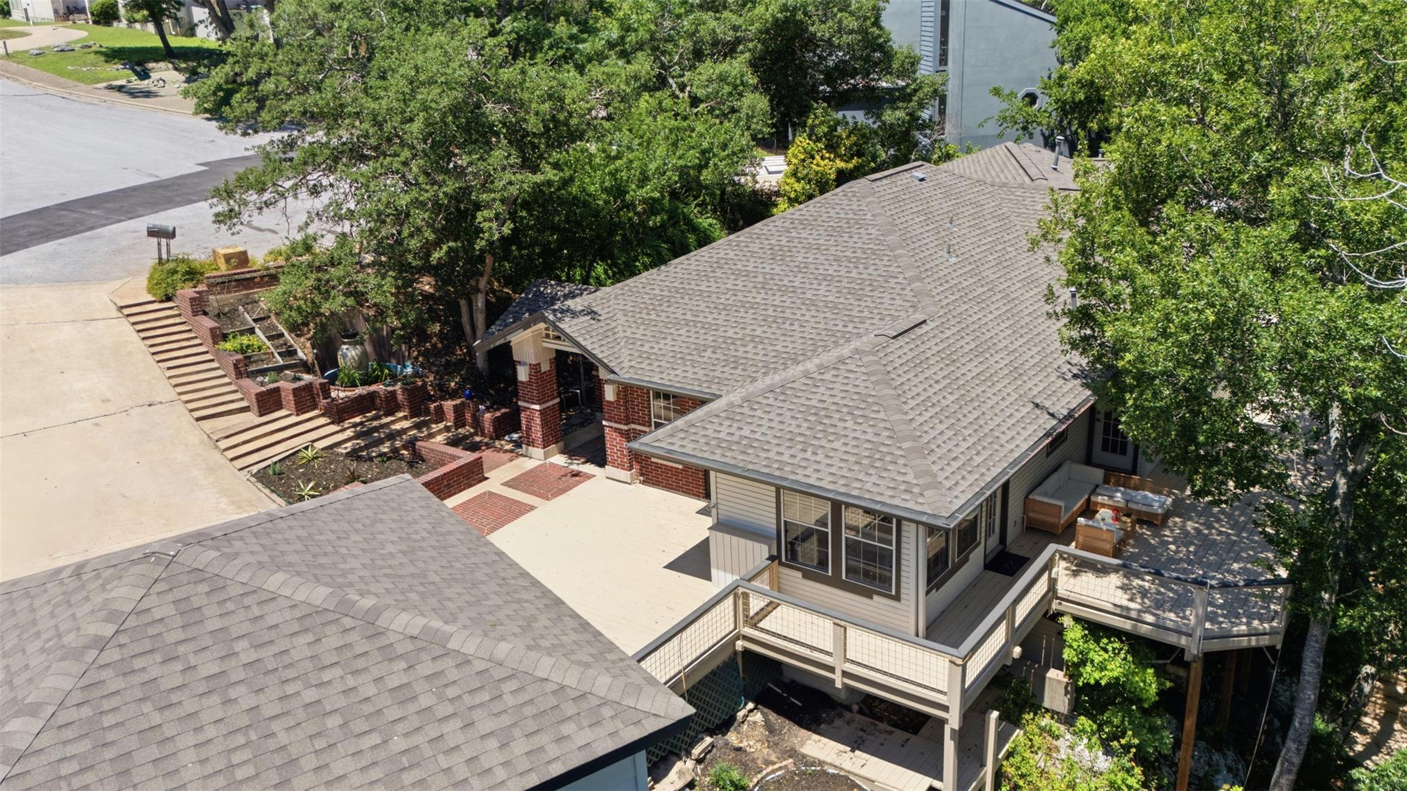 8506 Walhill Cv Property Photo 29