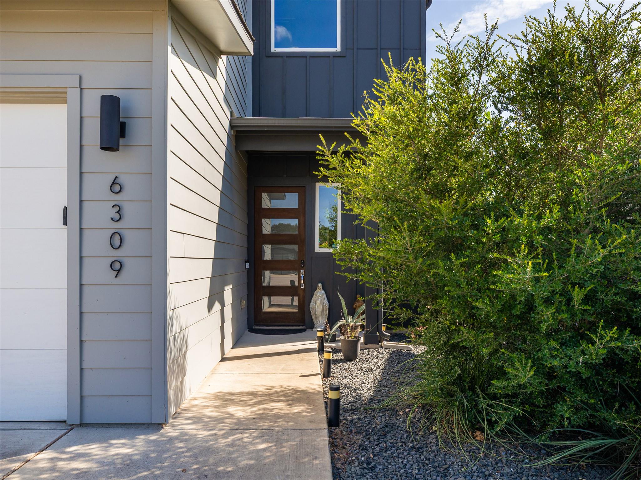 6309 Keegans Dr Property Photo 4