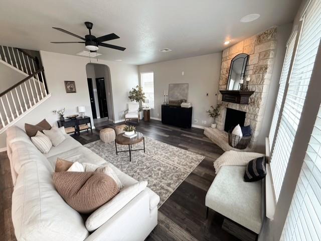 306 Oak Creek Way Property Photo 8