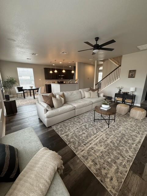 306 Oak Creek Way Property Photo 10