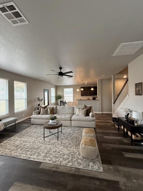 306 Oak Creek Way Property Photo 16