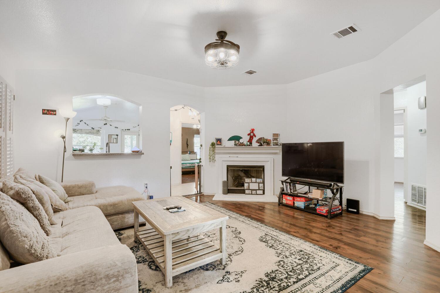 15331 Sweet Caddies Dr Property Photo 6