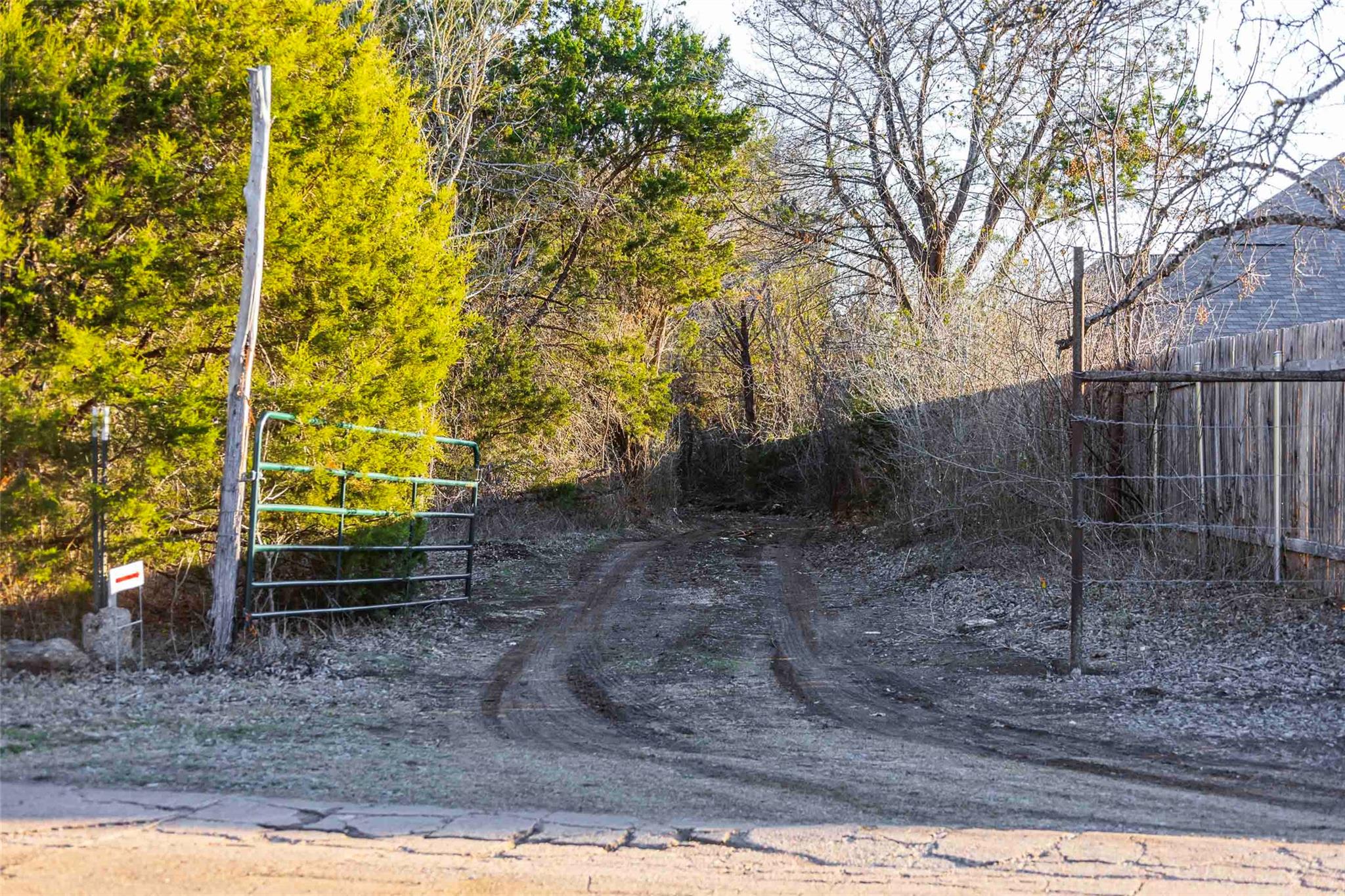 13017 Bob Johnson Ln C Property Photo 29