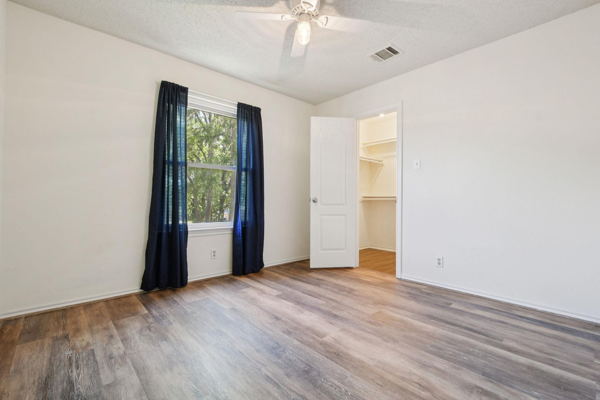 1106 Red Bird Dr Property Photo 13