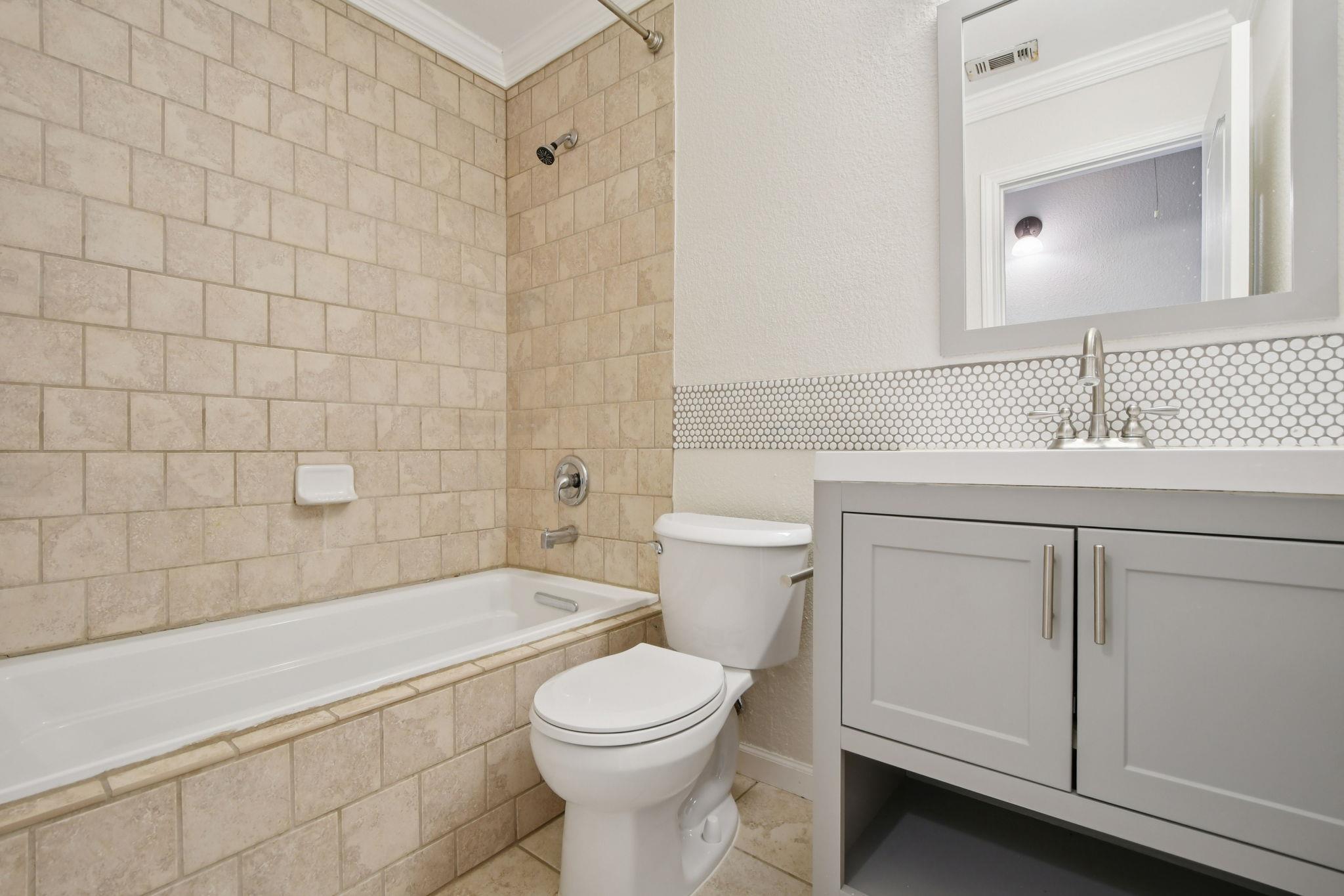 1106 Red Bird Dr Property Photo 15