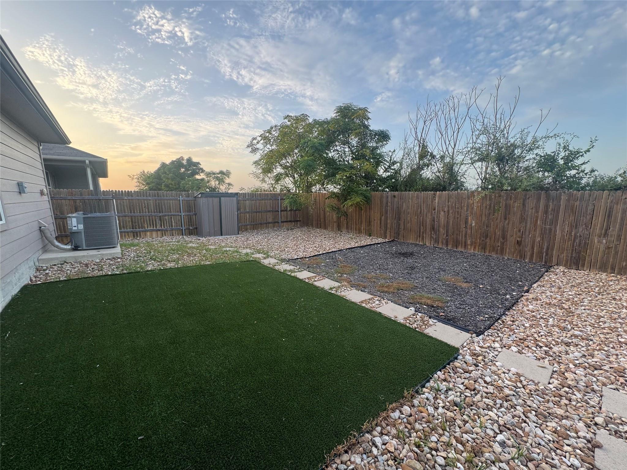 319 Shimmering Cv Property Photo 2