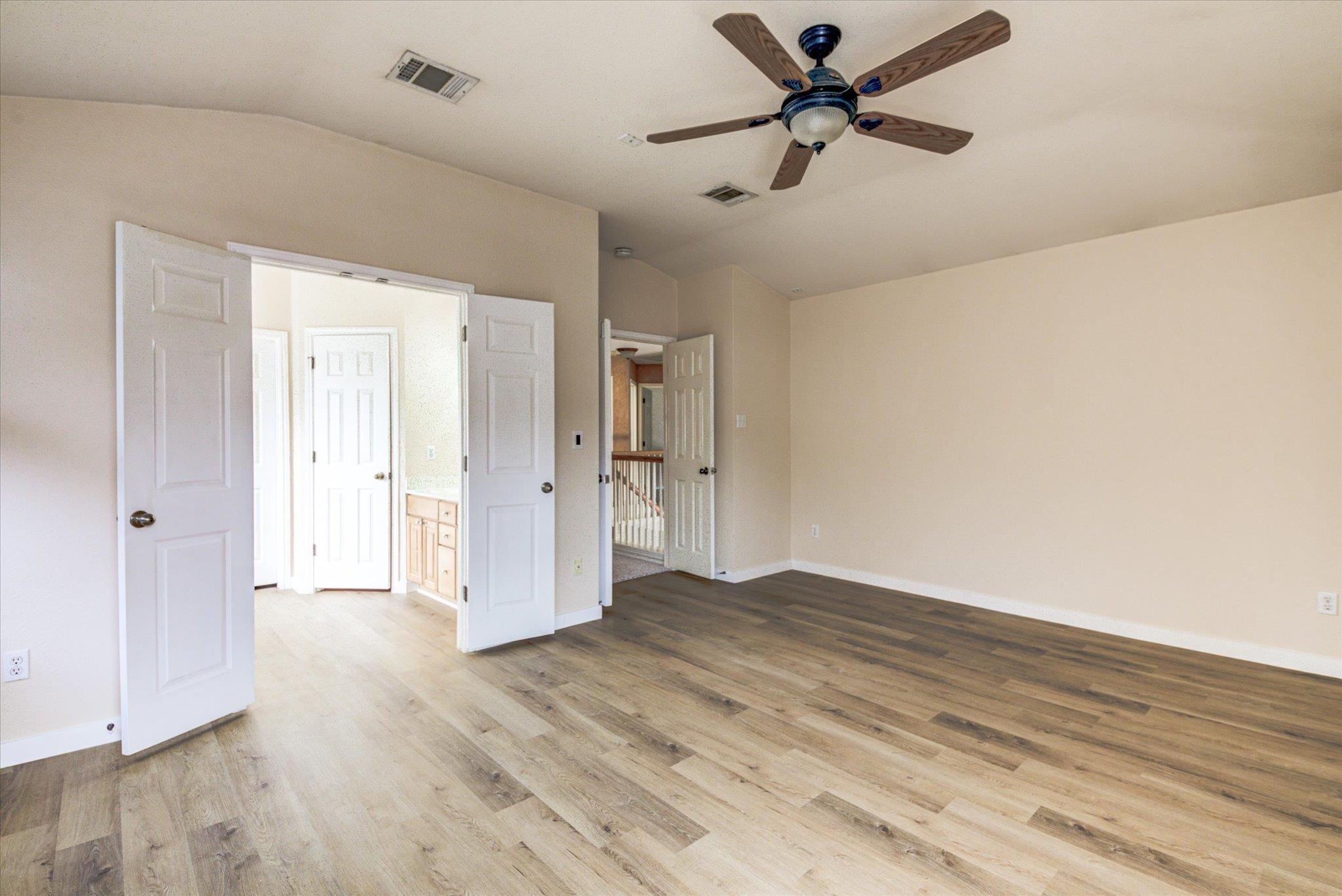 722 Settlement St Property Photo 16