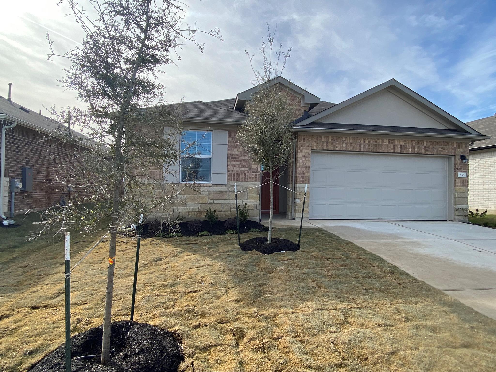 236 Sunniberg Loop Property Photo 4