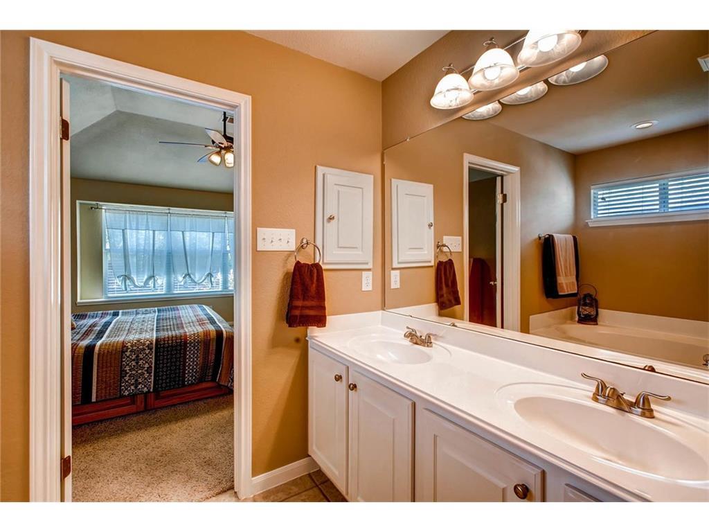20313 Wayzata Ct Property Photo 13