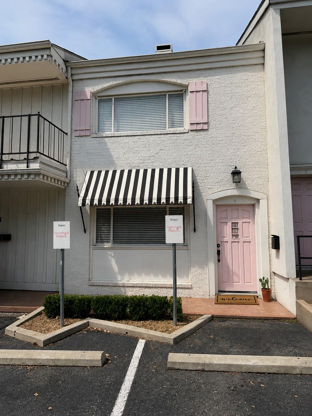 2401 Winsted Ln #2 Property Photo 2