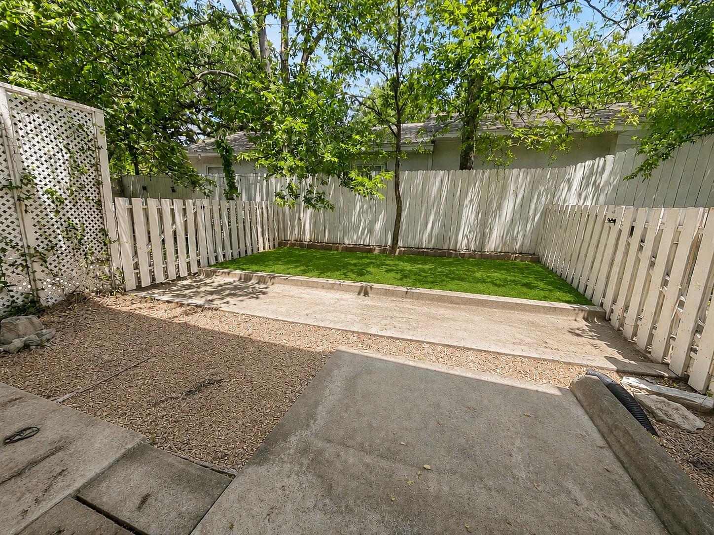 2401 Winsted Ln #2 Property Photo 14