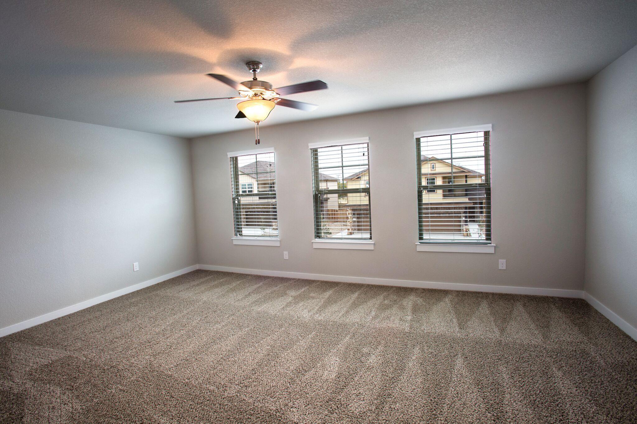 113 Lakeview Ct Property Photo 6