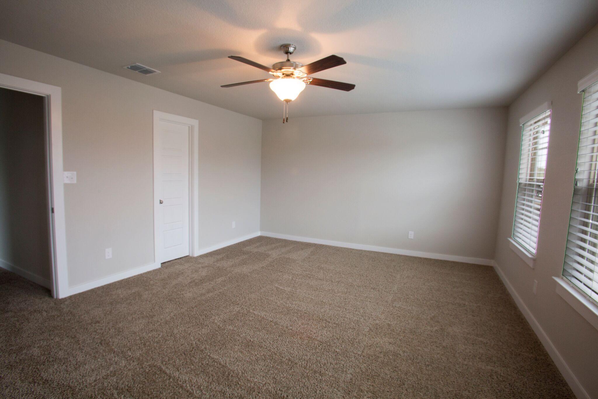 113 Lakeview Ct Property Photo 8