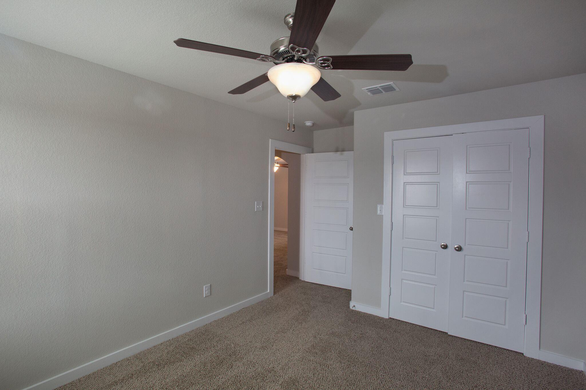 113 Lakeview Ct Property Photo 10