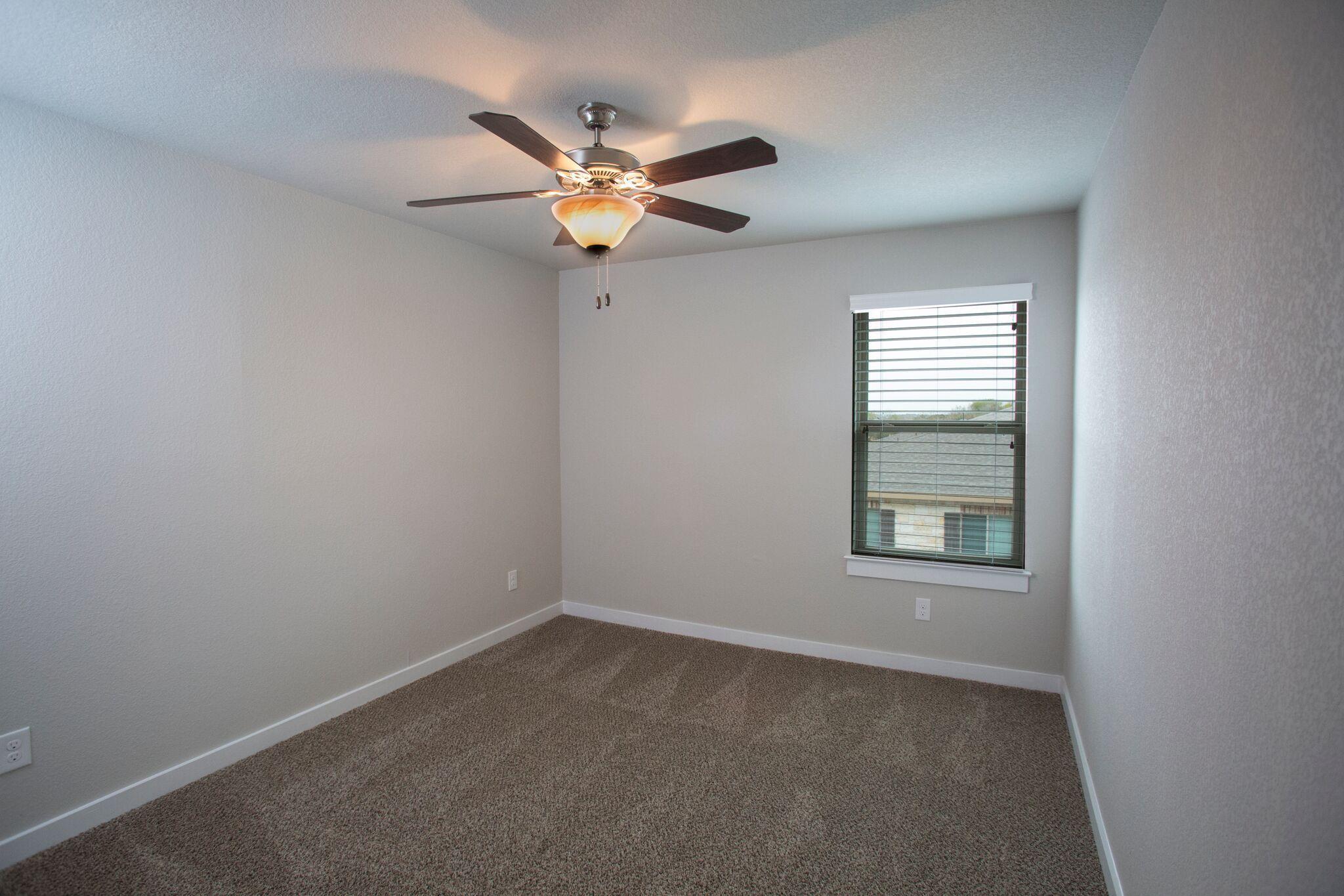 113 Lakeview Ct Property Photo 11
