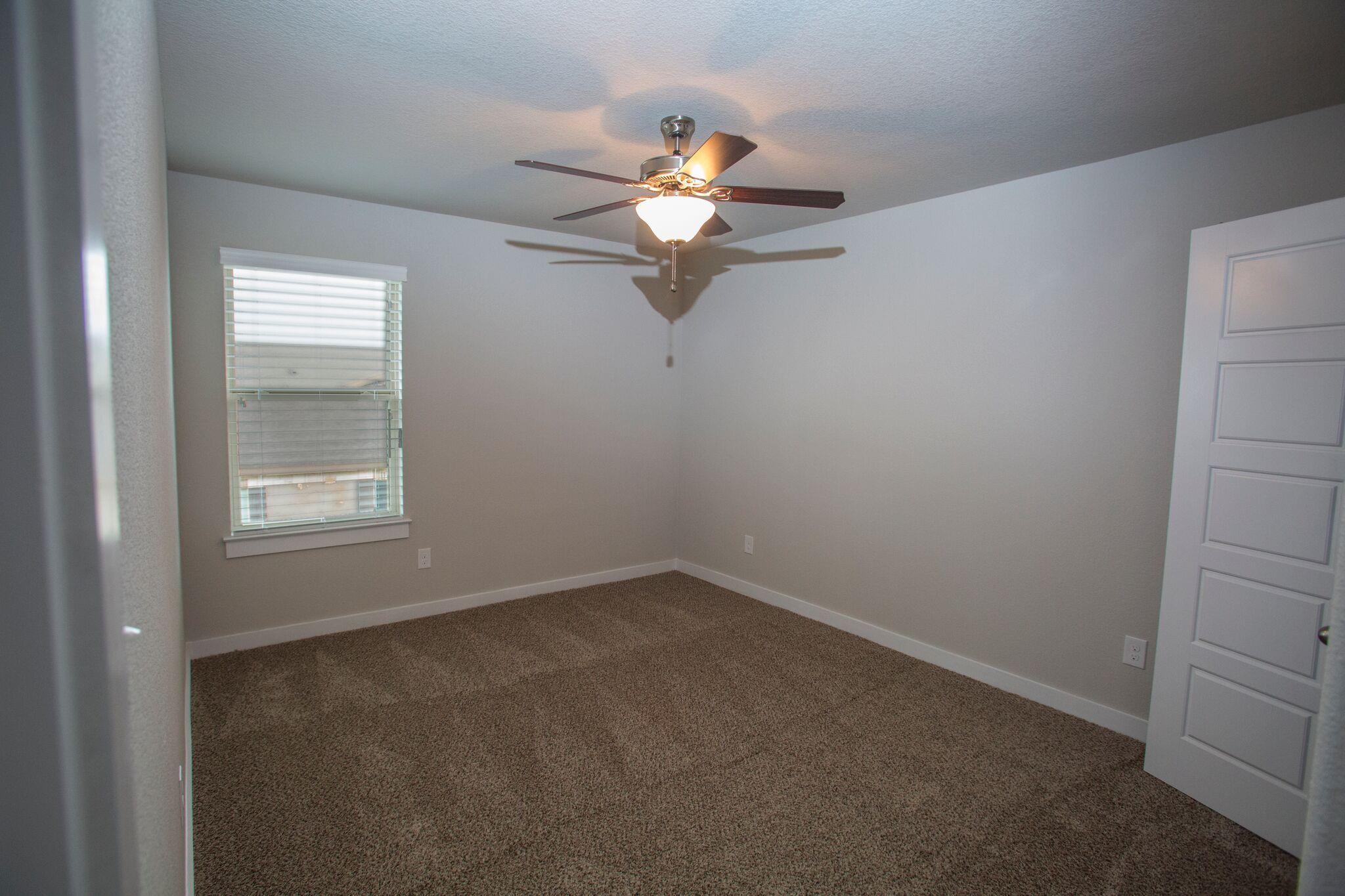 113 Lakeview Ct Property Photo 12