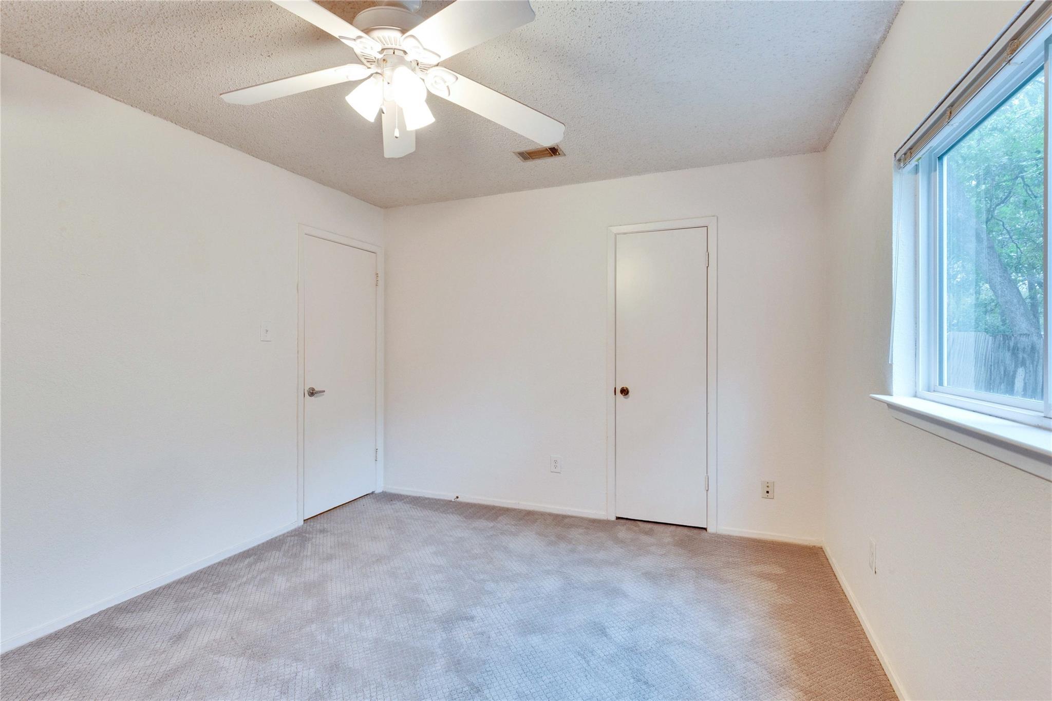 9706 Moorberry St Property Photo 15