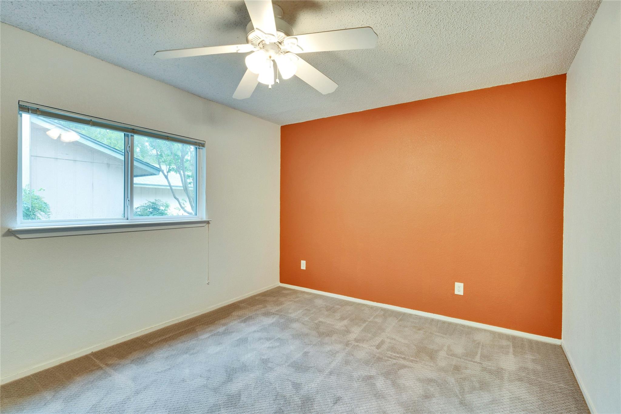 9706 Moorberry St Property Photo 16