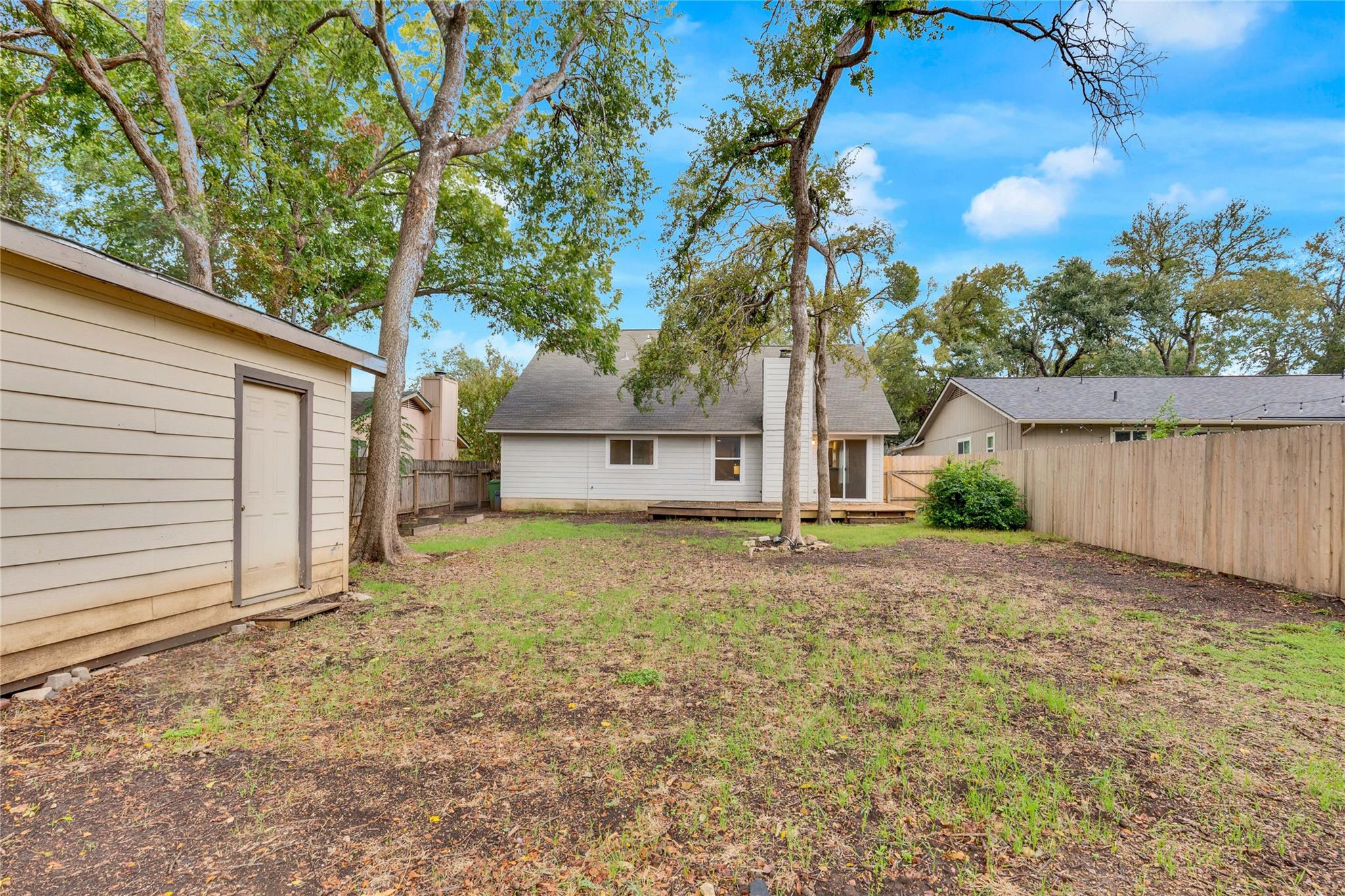 9706 Moorberry St Property Photo 21