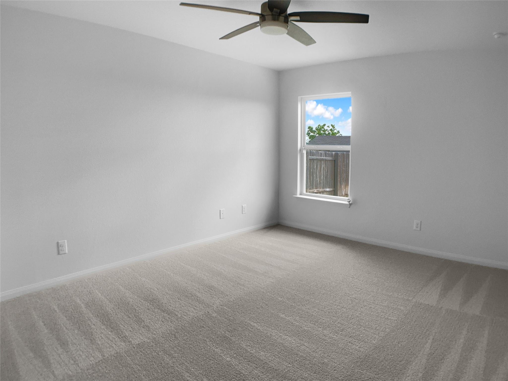 115 Millers Loop Property Photo 5