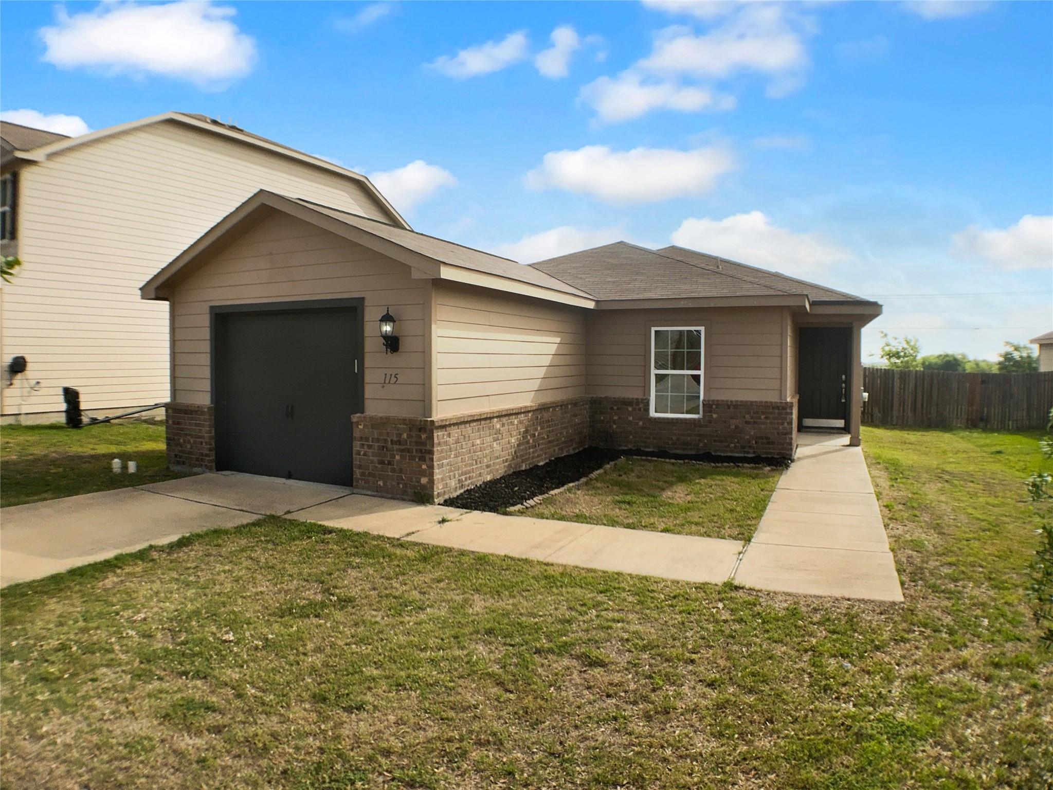 115 Millers Loop Property Photo 9