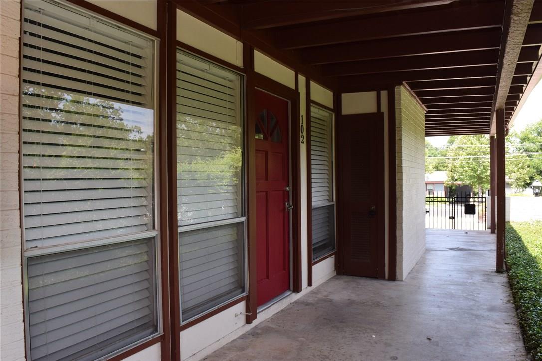 5601 Woodrow Ave #102 Property Photo 1
