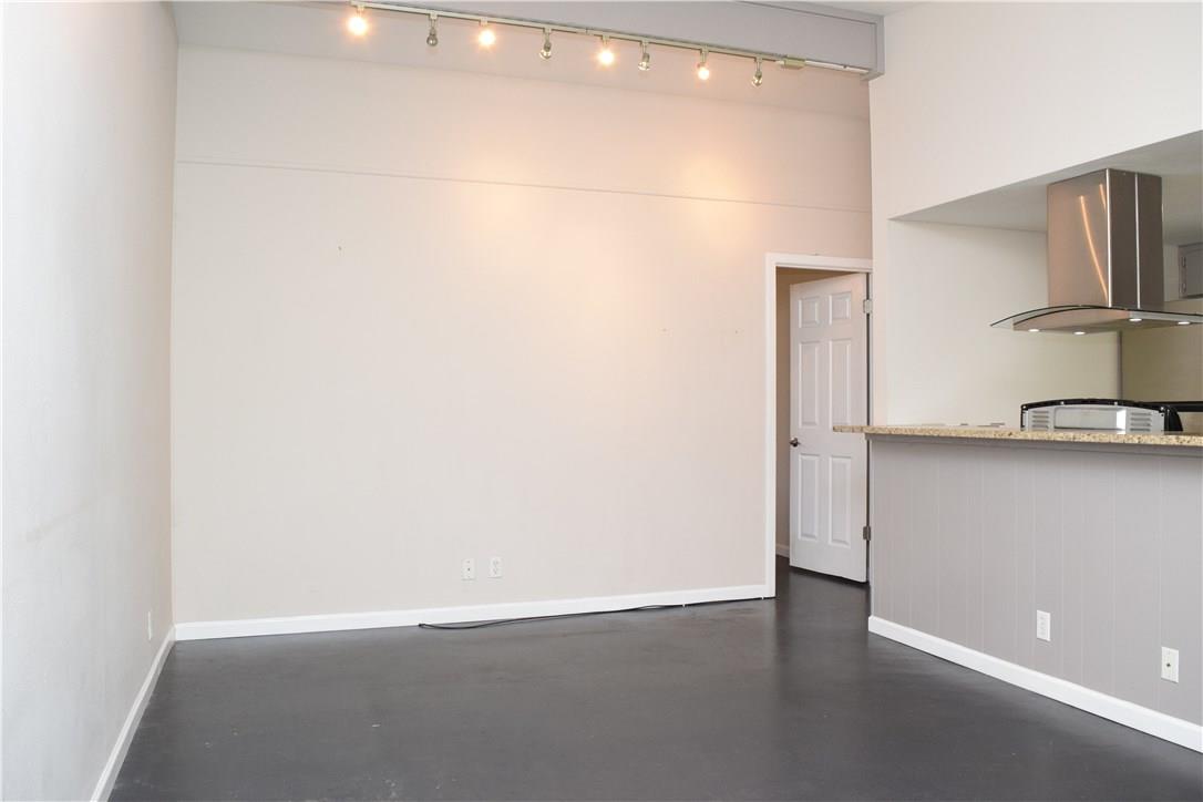 5601 Woodrow Ave #102 Property Photo 5
