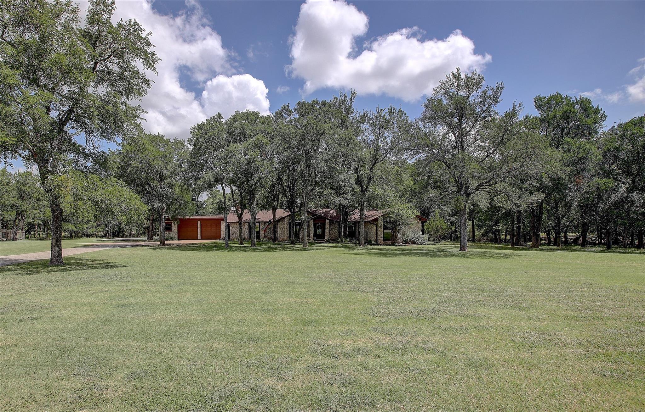 205 E Esparada Dr Property Photo 8