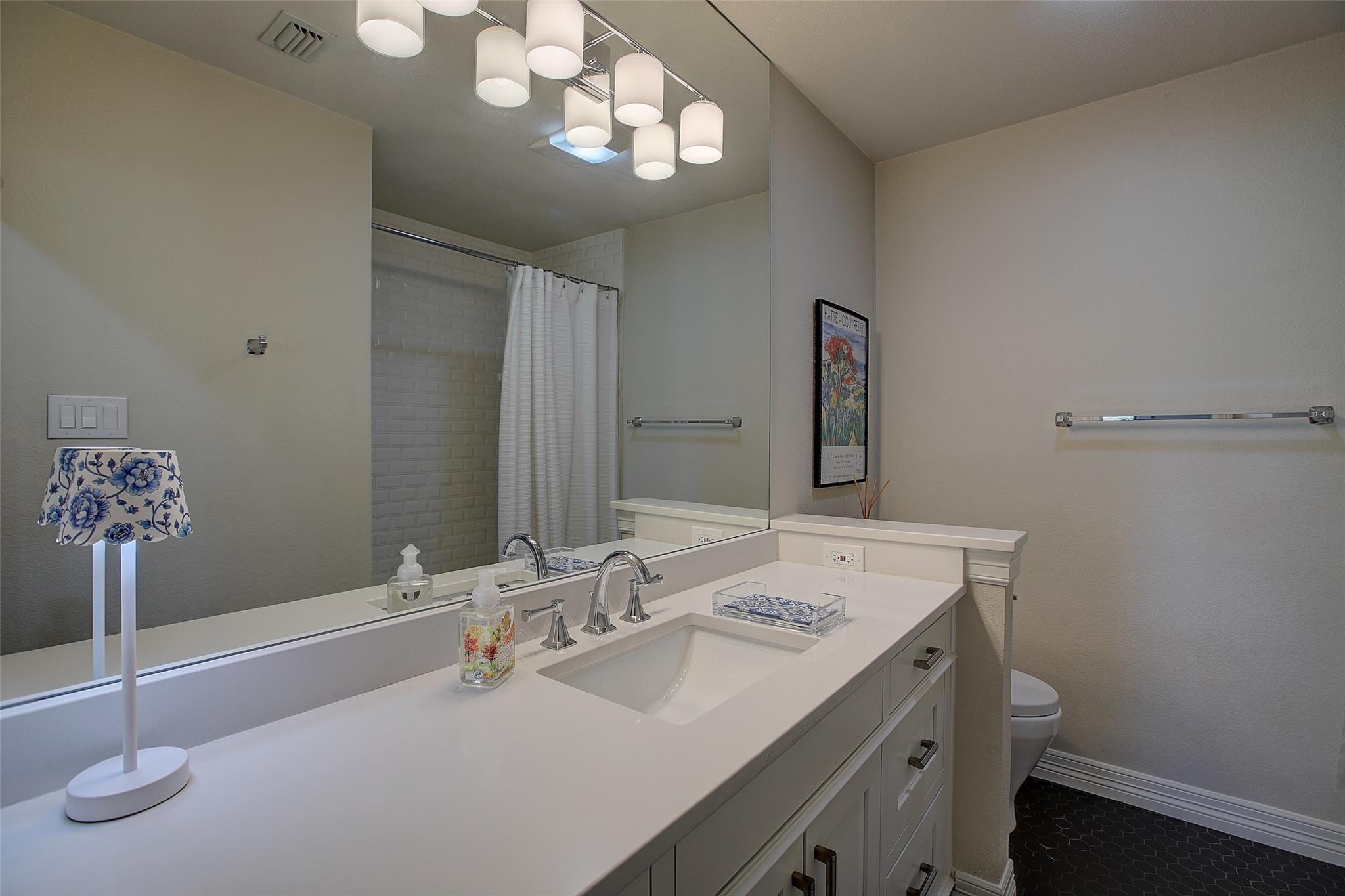 205 E Esparada Dr Property Photo 26