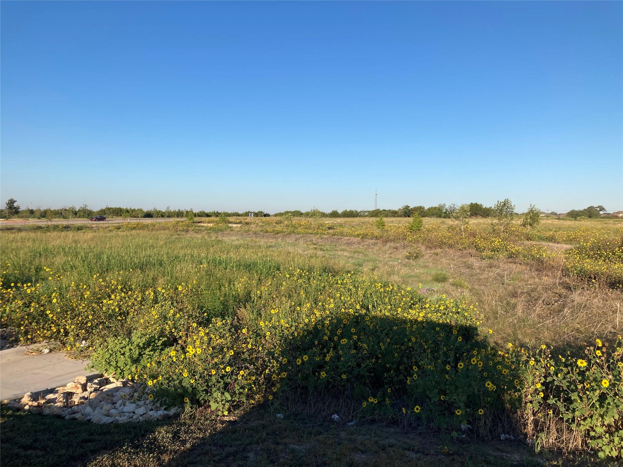 591 W San Gabriel Pkwy Property Photo 4