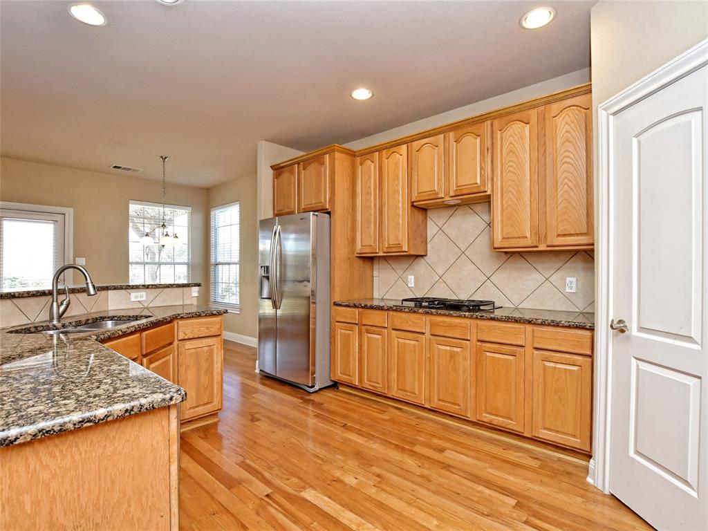 303 Hensley Dr Property Photo 8