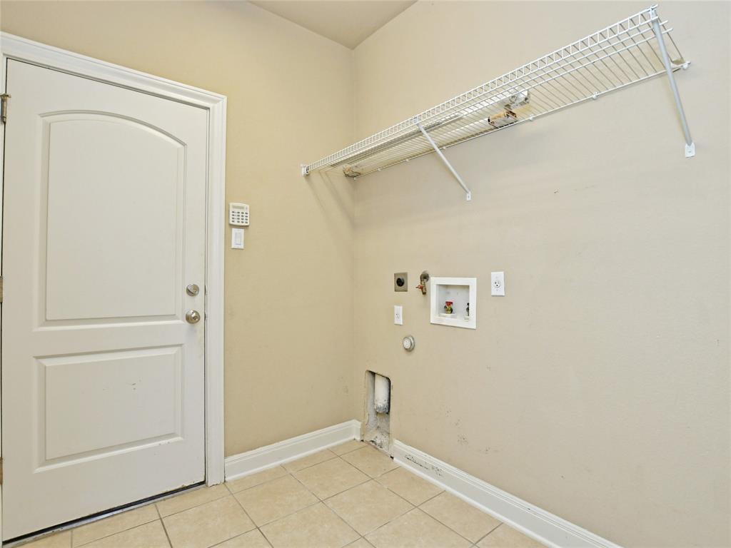 303 Hensley Dr Property Photo 13