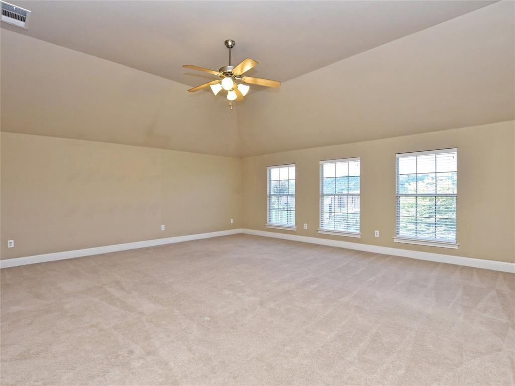 303 Hensley Dr Property Photo 14