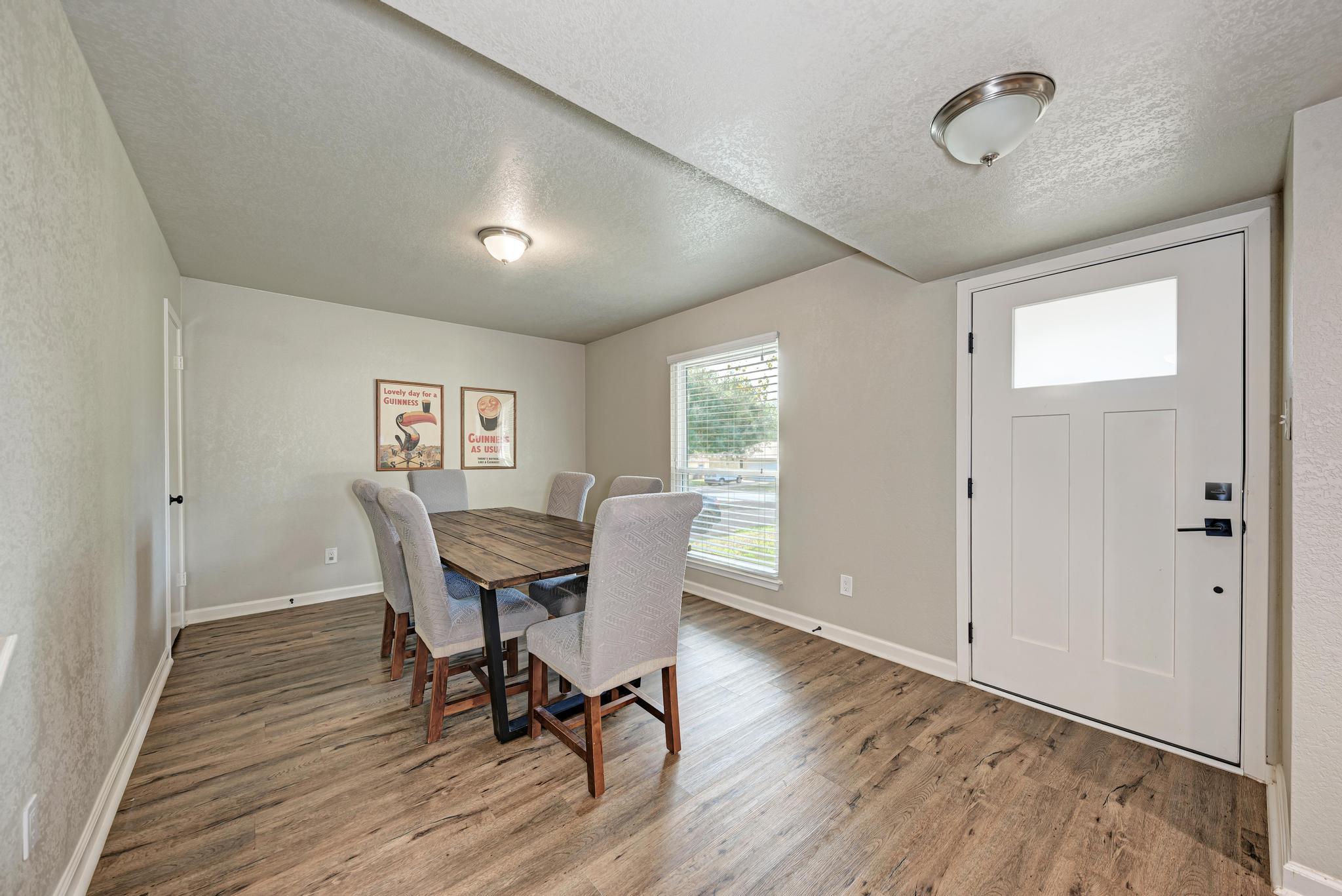 4708 Adelphi Ln Property Photo 13