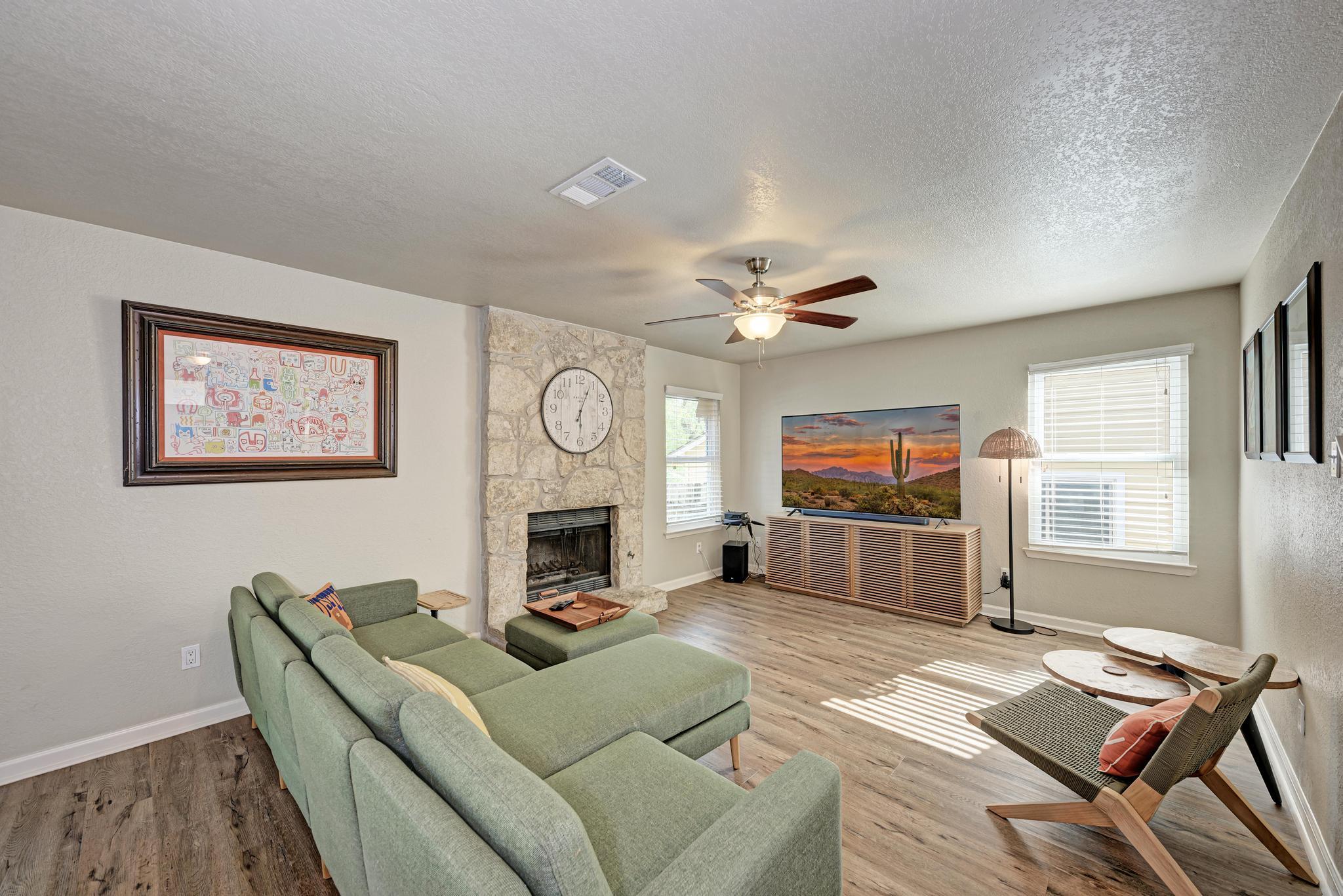 4708 Adelphi Ln Property Photo 15