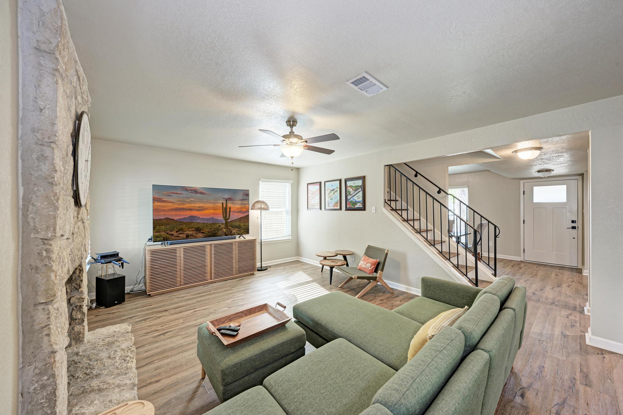 4708 Adelphi Ln Property Photo 16