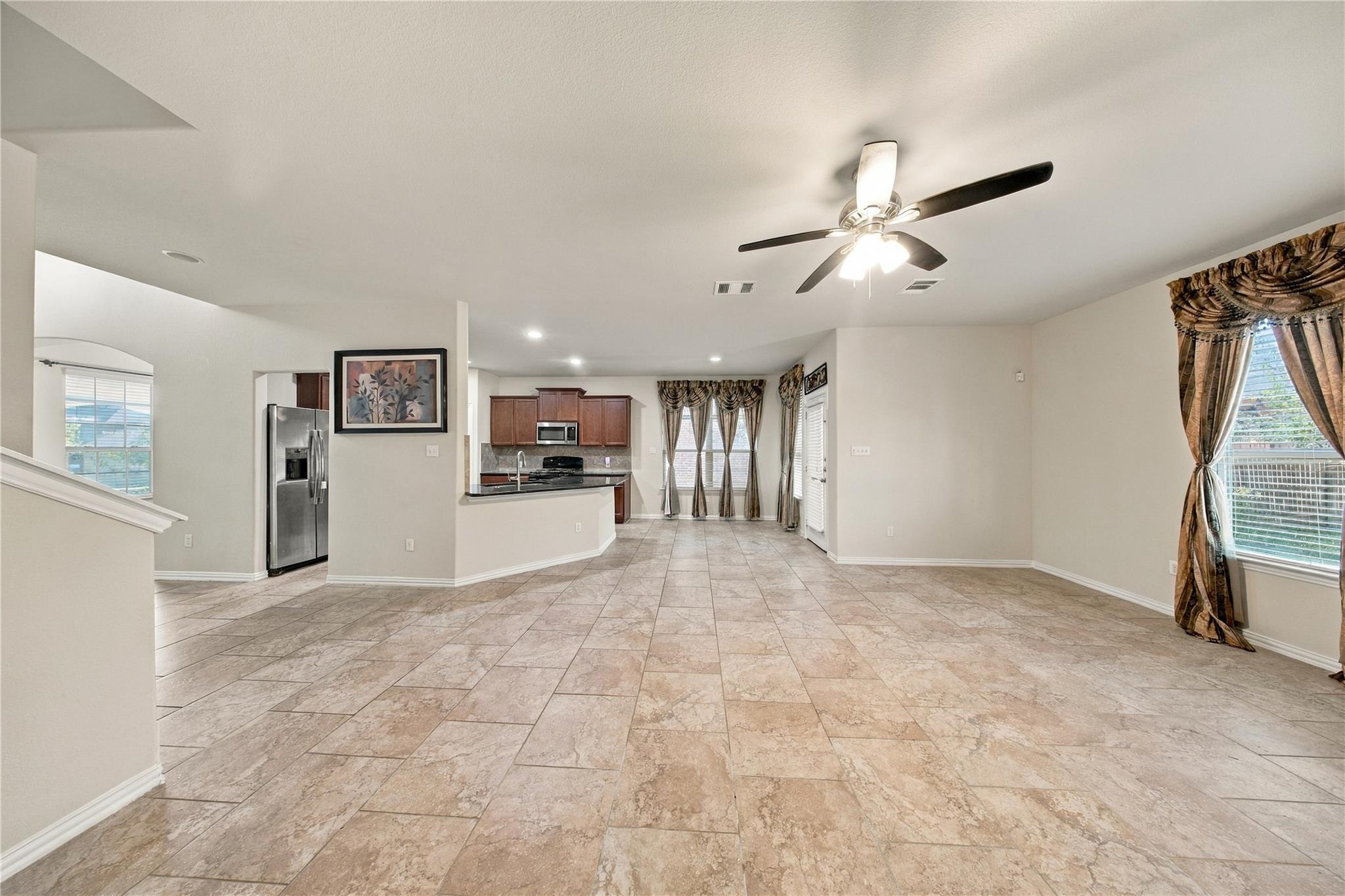 181 Fossilstone Trl Property Photo 14
