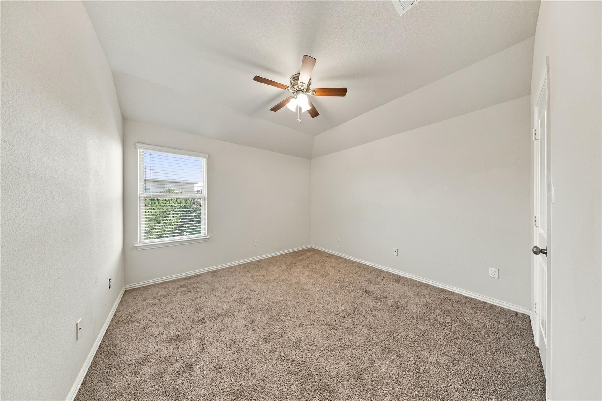 181 Fossilstone Trl Property Photo 31