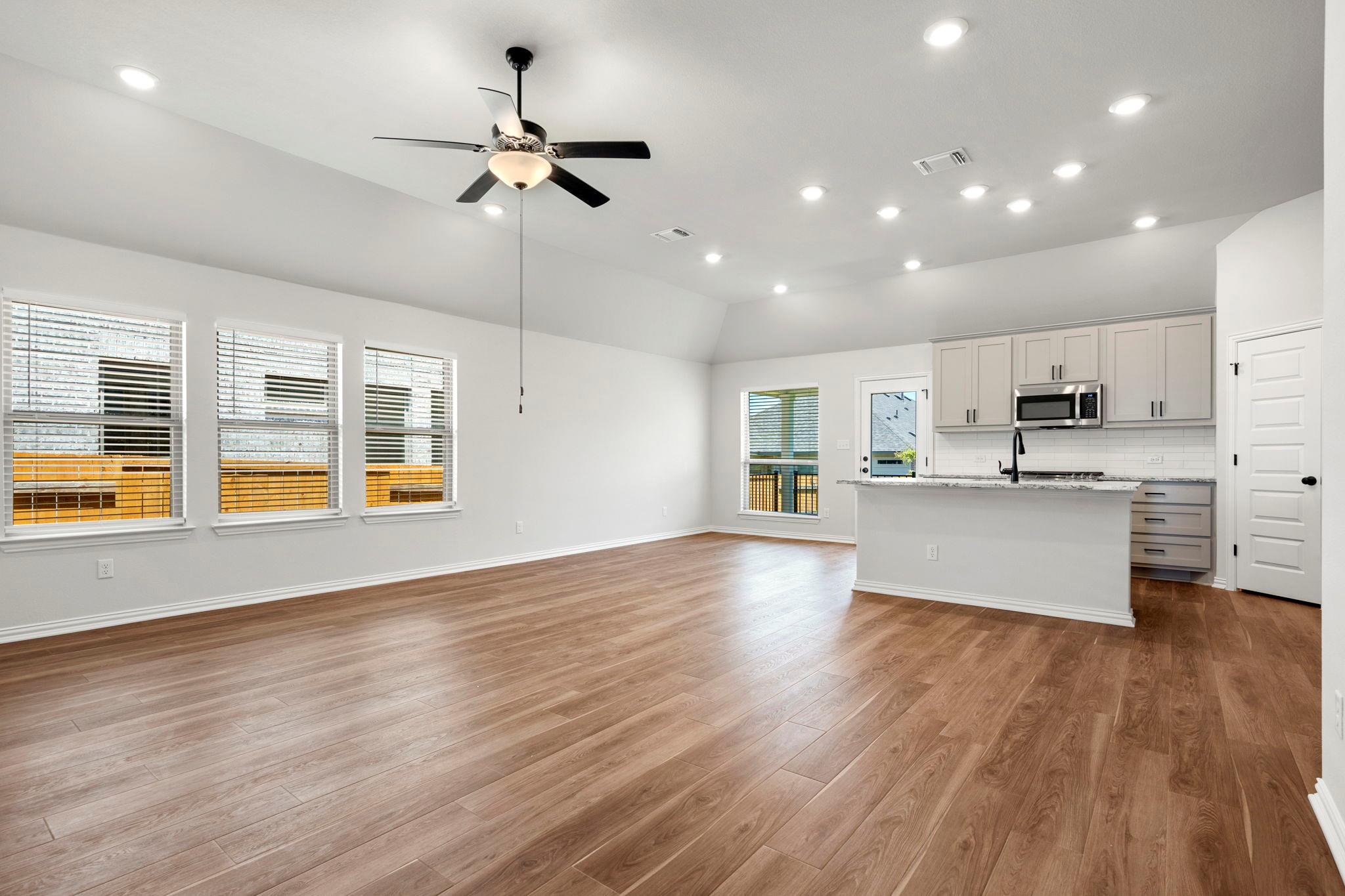 341 Fawn River Run Property Photo 4